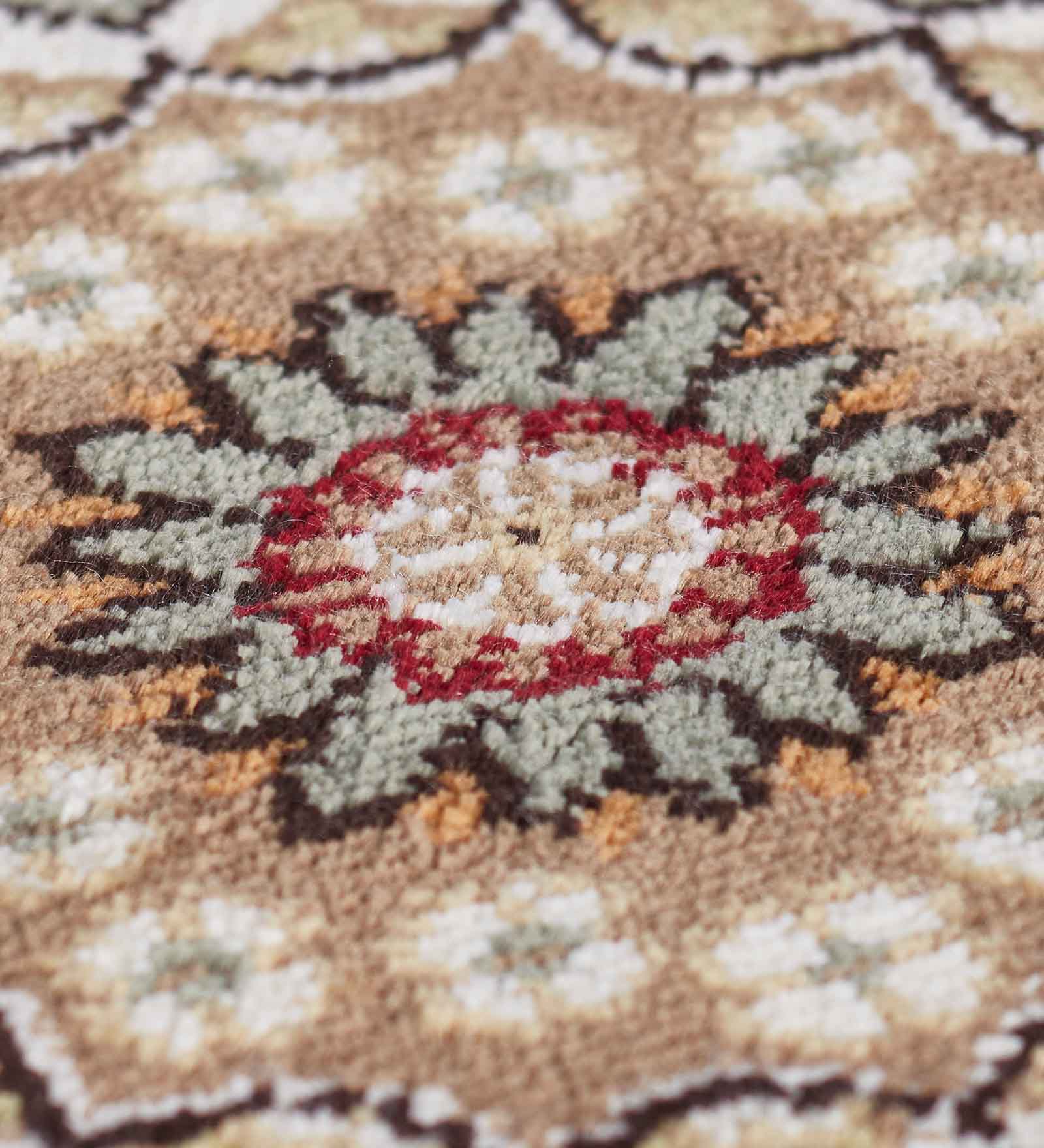 Belluchi Classical Carpet Cream Beige