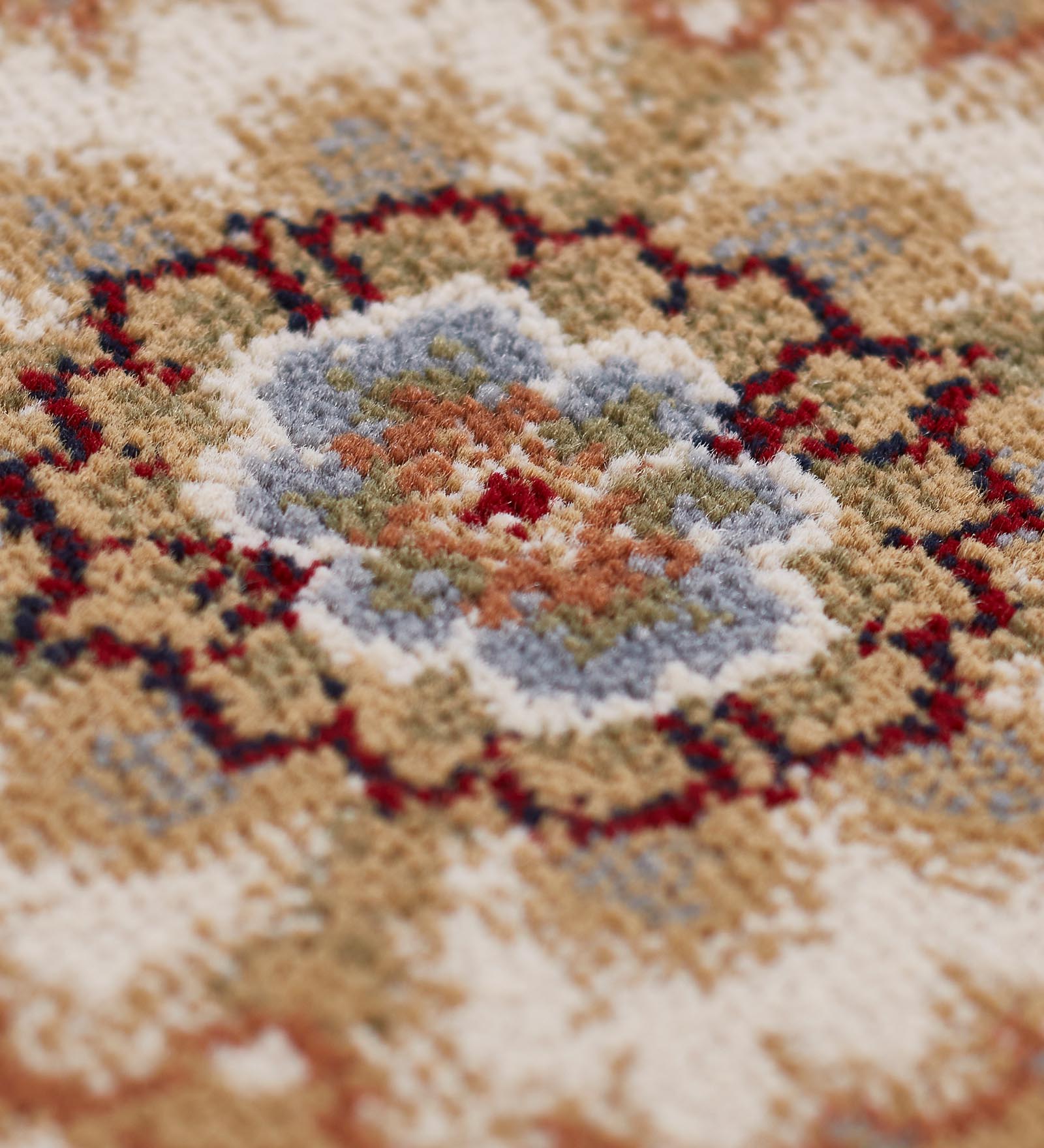 Esfahan Classical Machine Made Carpet Red Cream