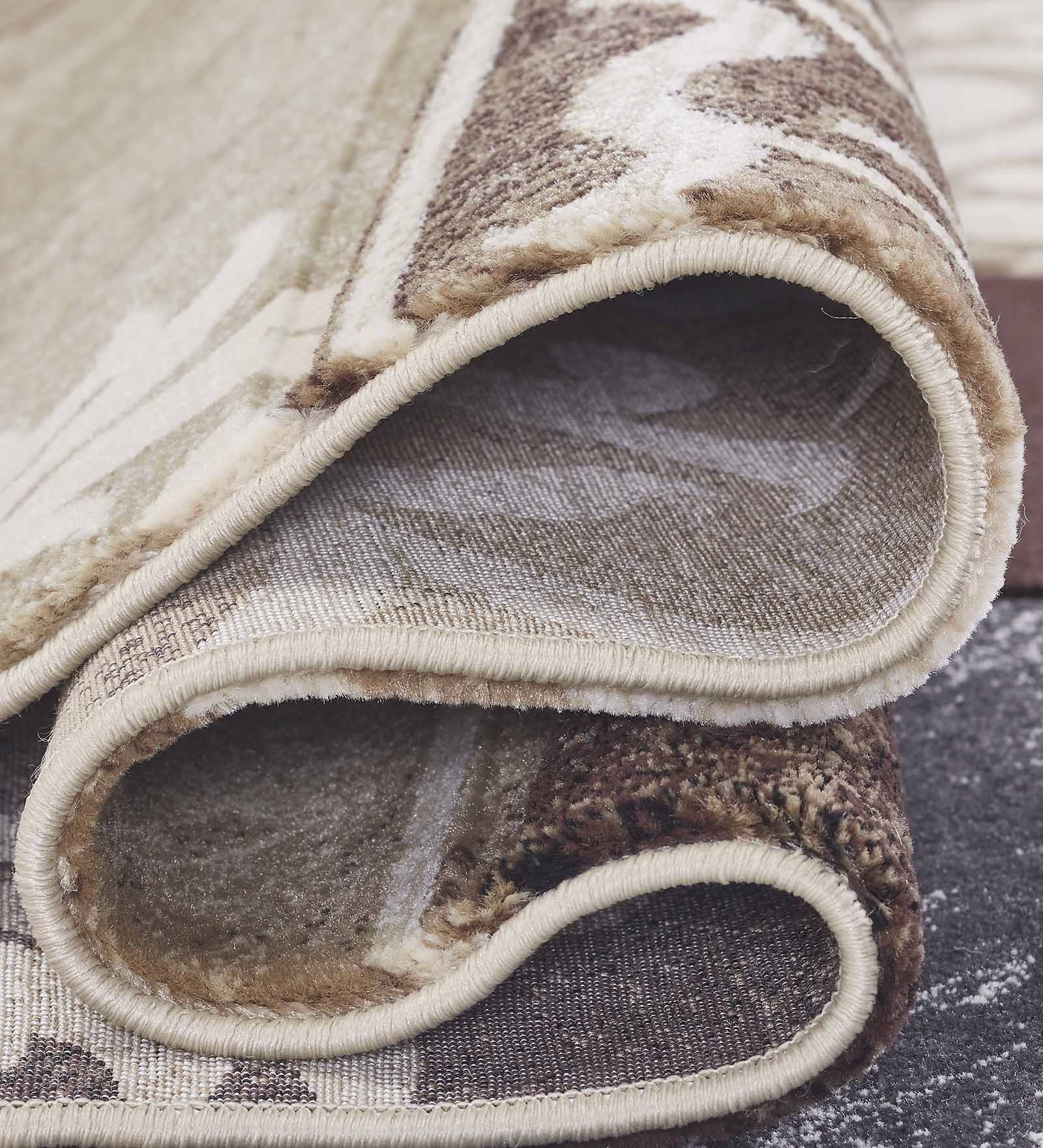 Bella Classical Carpet Brown