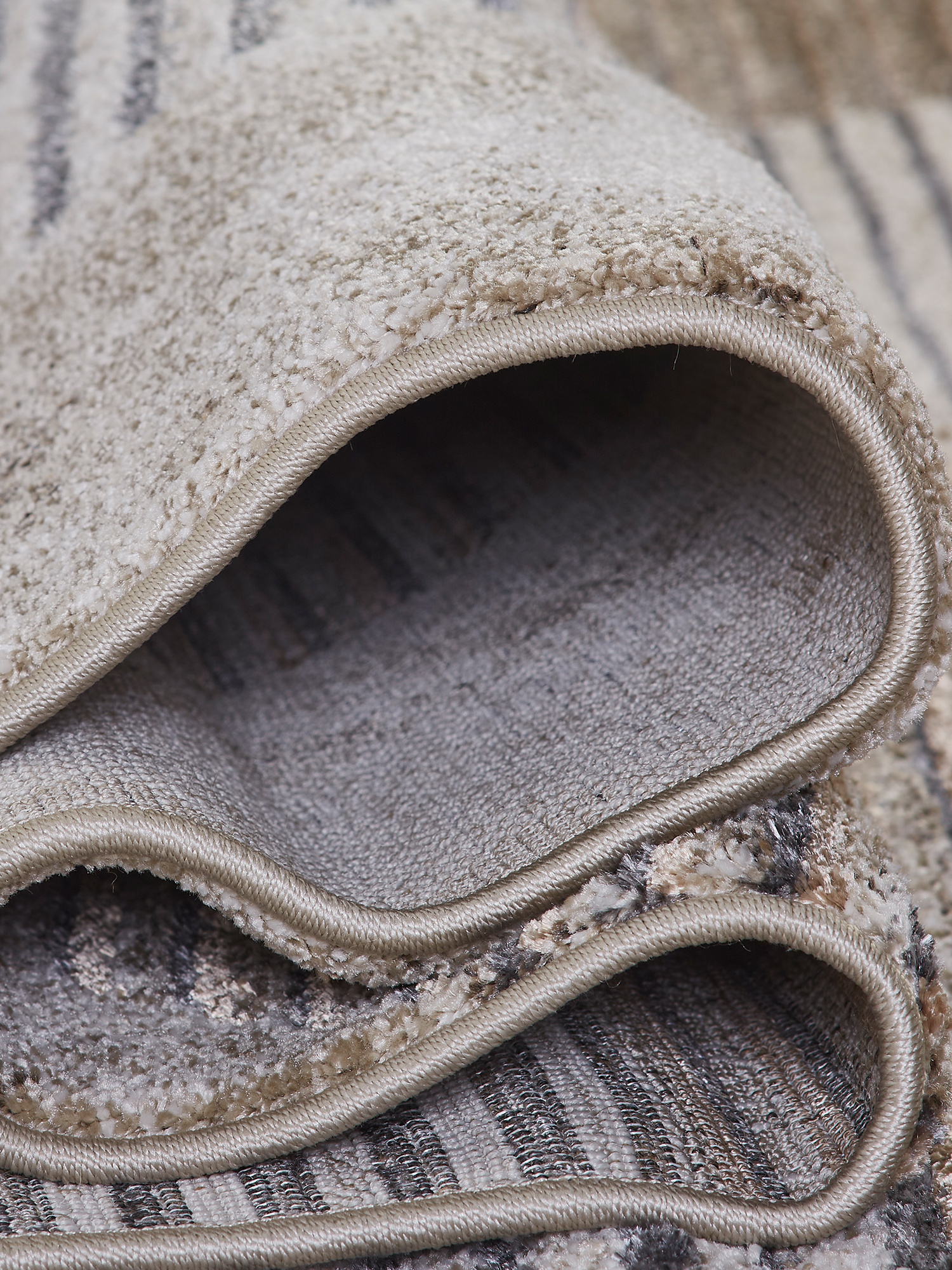 Malaga Geometric Carpet L.Brown