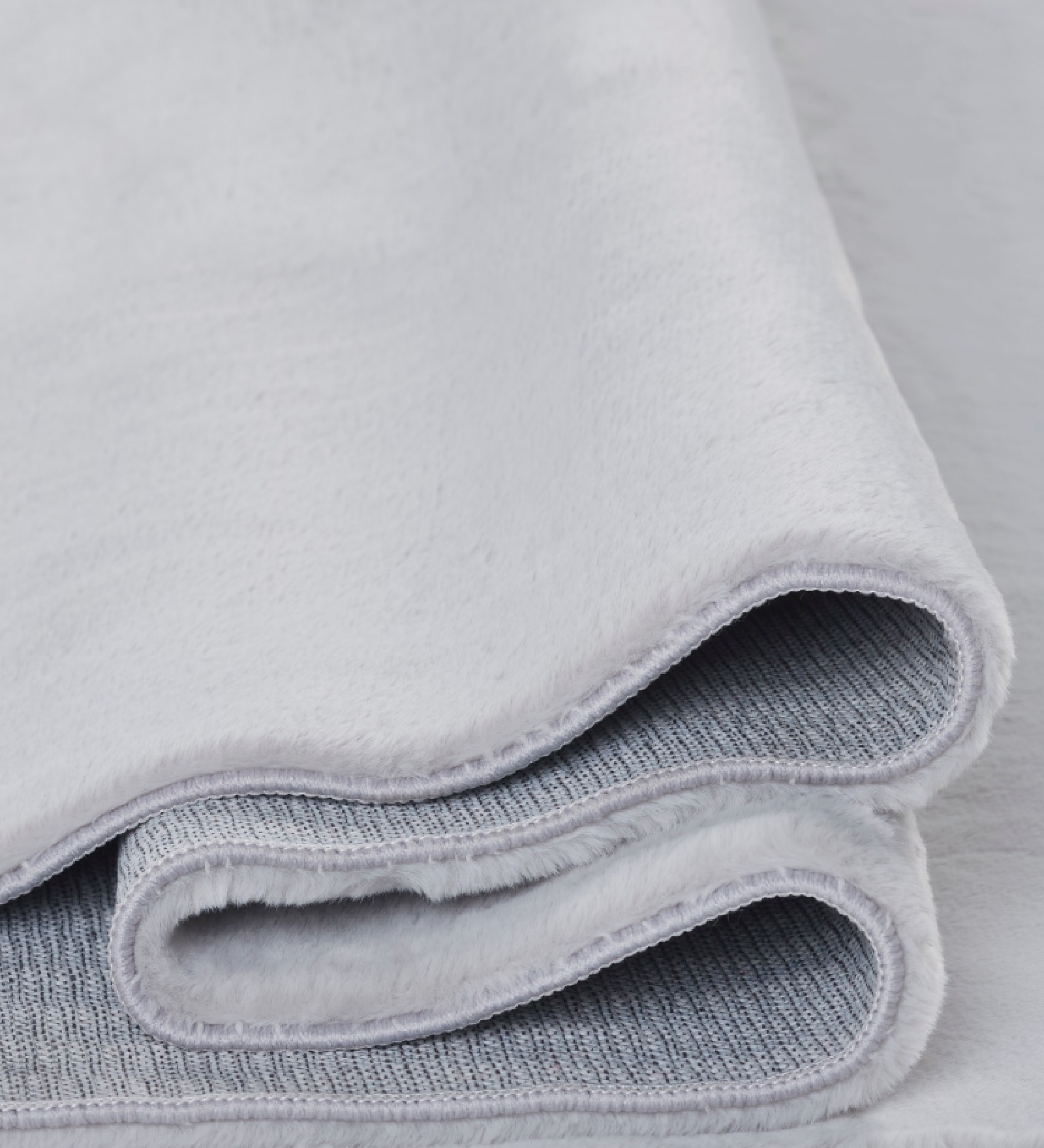 Oslo Jr Rabit Fur Carpet Silver