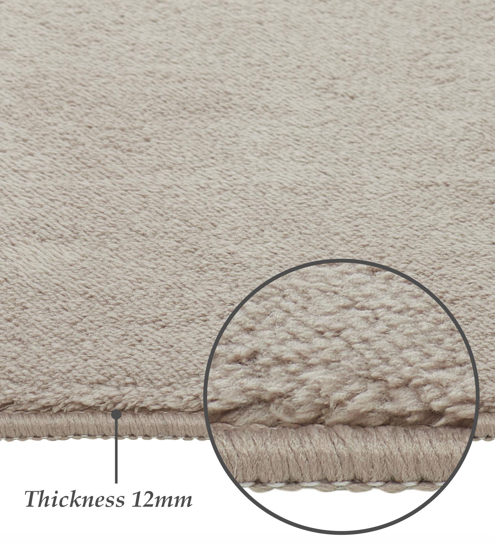Poco Solid Carpet Taupe