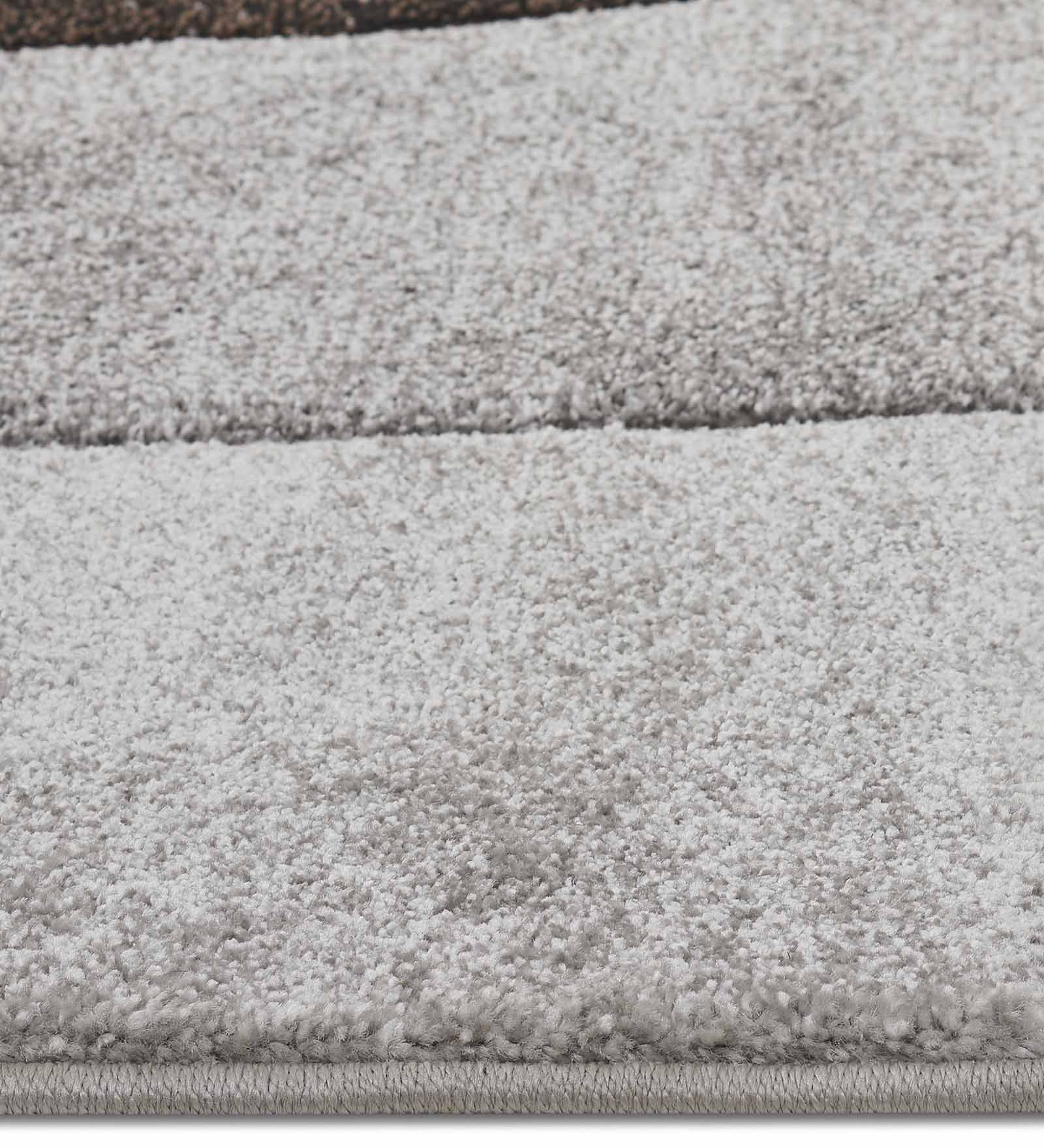 Diamond Geometric Machine Made Carpet D.Brown and L.Brown