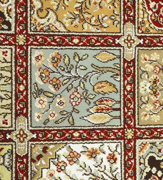 Belluchi Classical Carpet Multi and Maroon