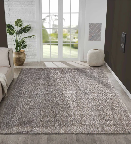Lucy Solid Carpet Brown White