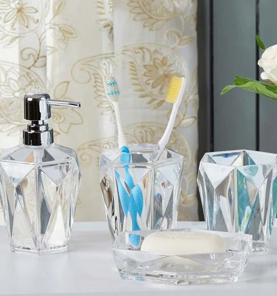 Agua Crystal Acrylic Diamond Bath Set Transparent