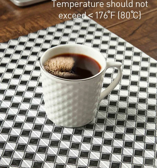 Maze Set Of 6 Vinyl Table Mat White Black