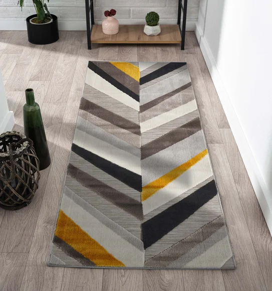 Flow C Leaf Runner Yellow