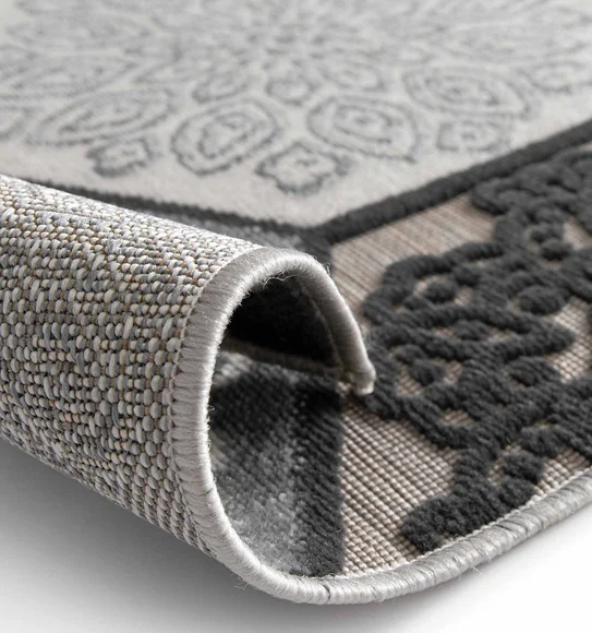 Flow C Pentagon Carpet Cream