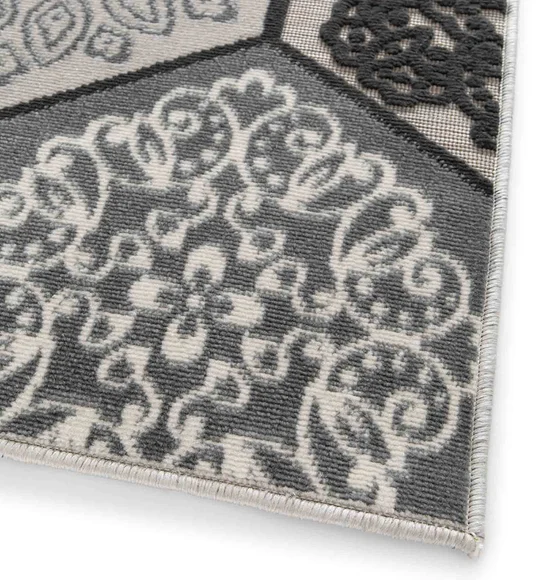 Flow C Pentagon Carpet Cream