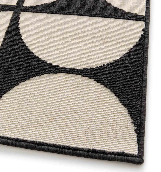 Sfynx Half Moon Carpet Charcoal