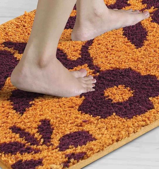 Urban Anti skid Quick Dry Bath Mat Mustard and Maroon