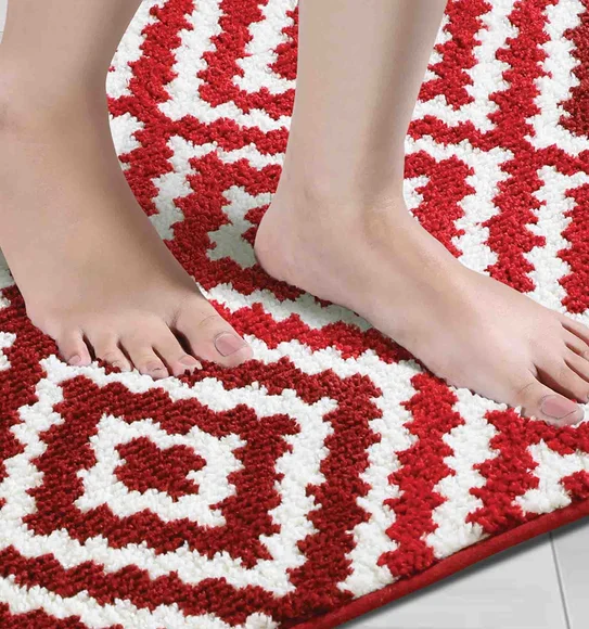 Ryan Quick Dry Polyester Bath Mat Red and Cream