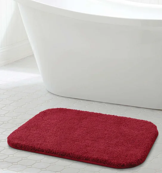 Munich Anti skid Polyester Bath Mat Mehroon