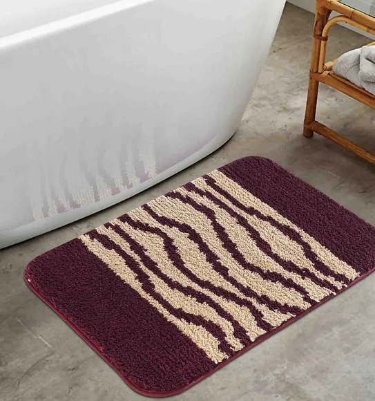Urban Anti skid Quick Dry Bath Mat Wine and Beige