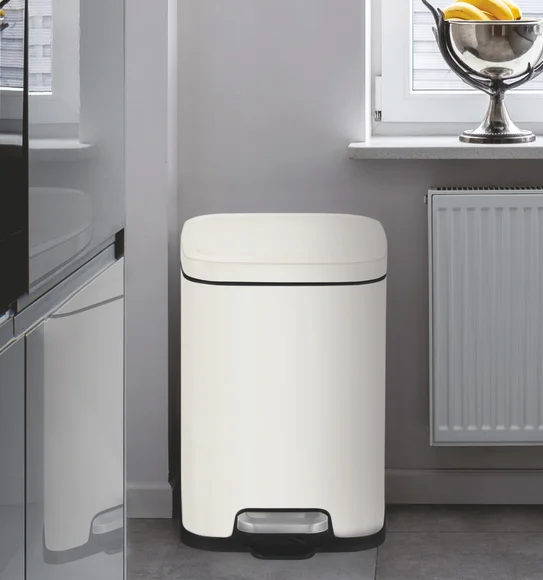 EKO 9384 Stella Fingerprint Resistant Step Bin White