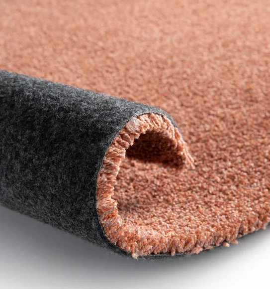 Kiss Solid Carpet Rust
