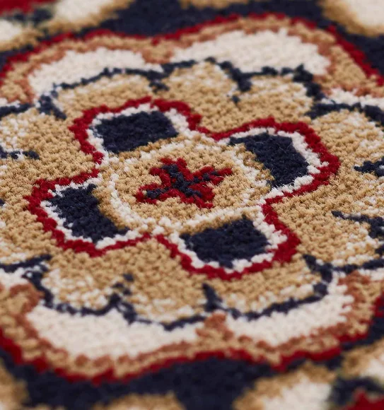 Esfahan Classical Carpet Red