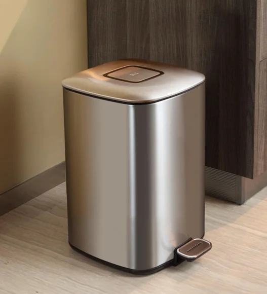 EKO 9388 Regent Fingerprint Resistant Step Bin Metallic