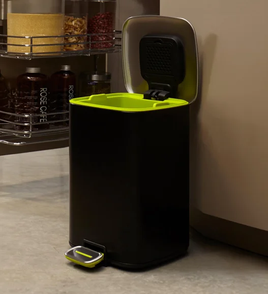 EKO 9388 Regent Fingerprint Resistant Step Bin Black