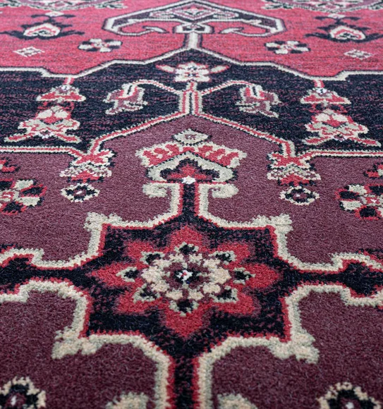 Belluchi Classical Runner Black and Maroon