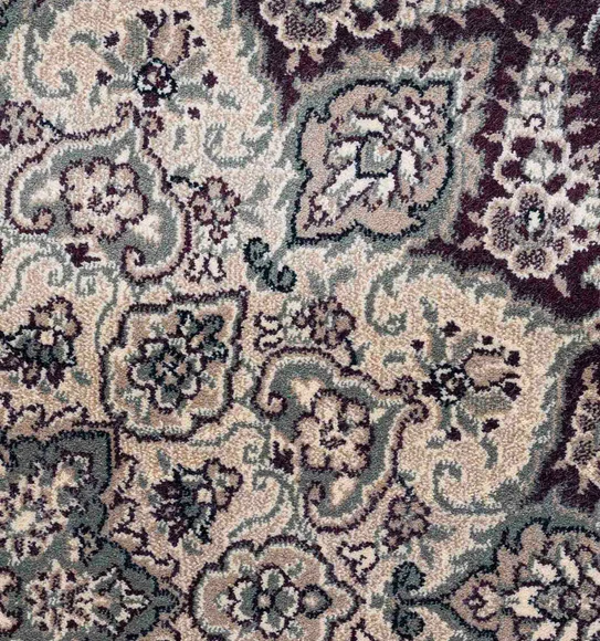 Belluchi Classical Runner Maroon and Beige