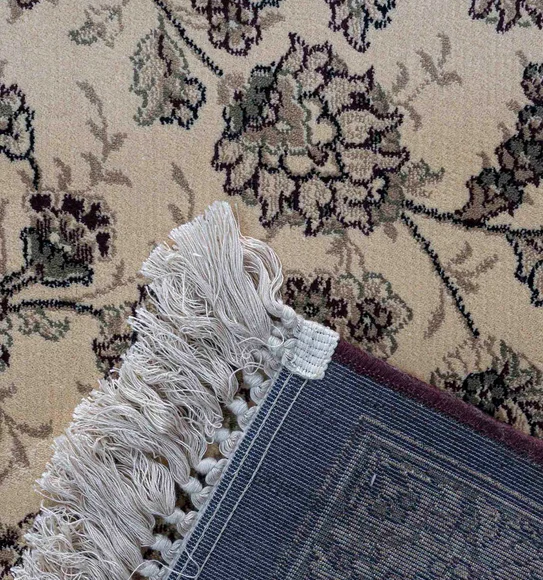 Belluchi Classical Runner Maroon and Cream