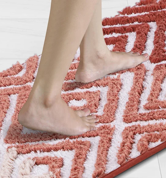 Ruby Quick Dry Anti skid Bath Mat Red and Cream