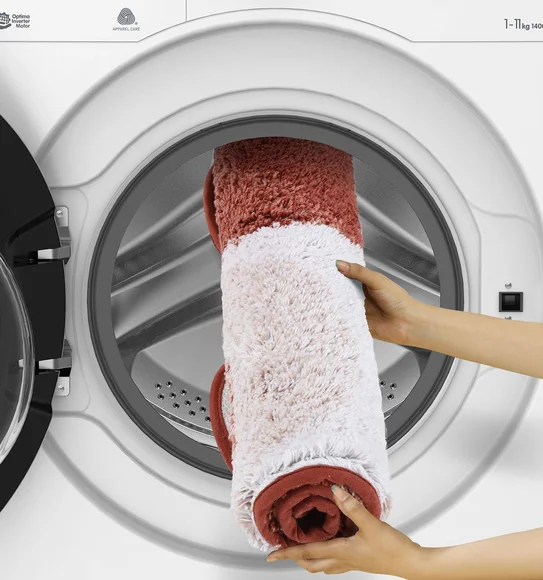 Ruby Quick Dry Anti skid Bath Mat Crimsun