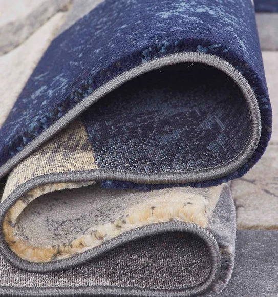 Bella Geometric Carpet Navy
