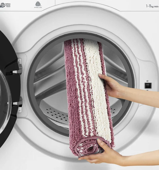 Hermosa Quick Dry Anti skid Bath Mat Plum and Cream