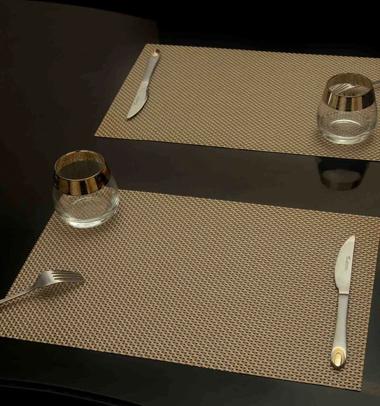 Avono Maze Mat Heat Resistant Table Mat Gold