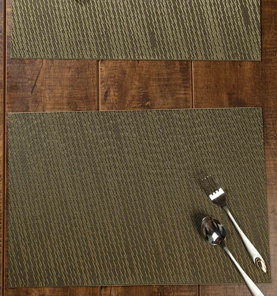 Avono Maze Mat Heat Resistant Table Mat Golden and Black