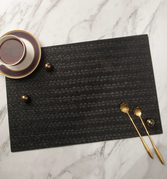 Canvas Solid Table Mat Black