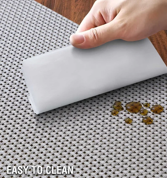 Avono Heat Resistant and Washable Table Mat Silver
