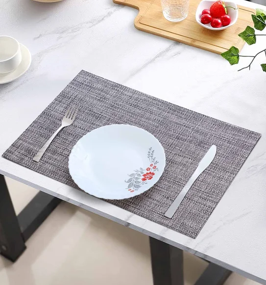 Avono Heat Resistant and Washable Table Mat Silver
