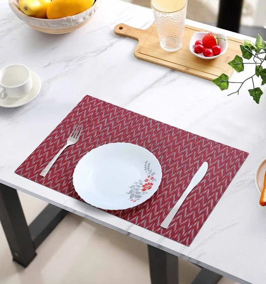 Avono Heat Resistant and Washable Table Mat Red