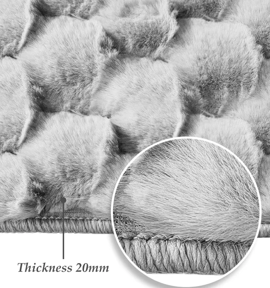 Muffin Solid Machine Made Carpet Silver
