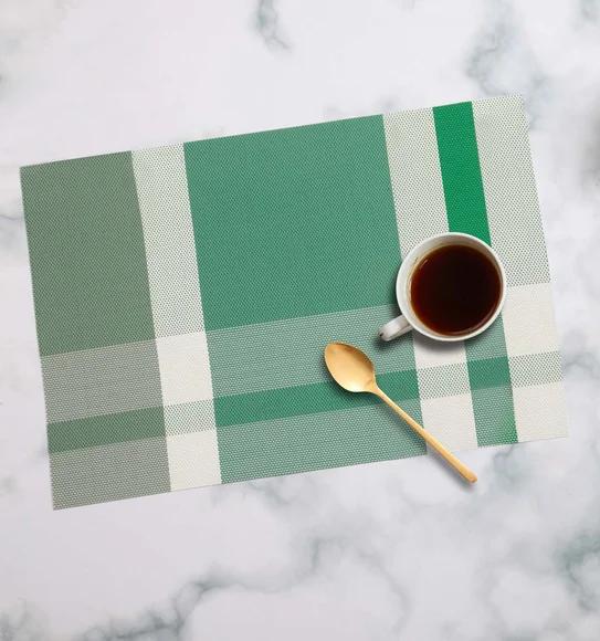 Avono Heat Resistant and Washable Table Mat Green